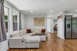 Glenview Rd-S1605-015.jpg