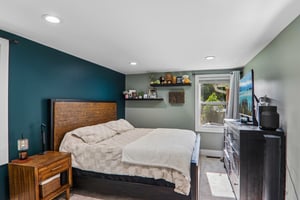 Glenview Rd-S1605-024.jpg