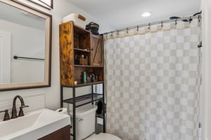 Glenview Rd-S1605-027.jpg