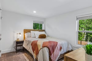 Glenview Rd-S1605-029.jpg