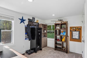 Glenview Rd-S1605-033.jpg