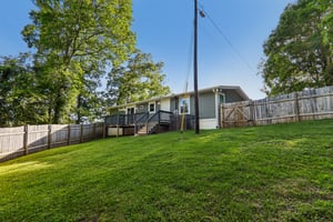 Glenview Rd-S1605-043.jpg