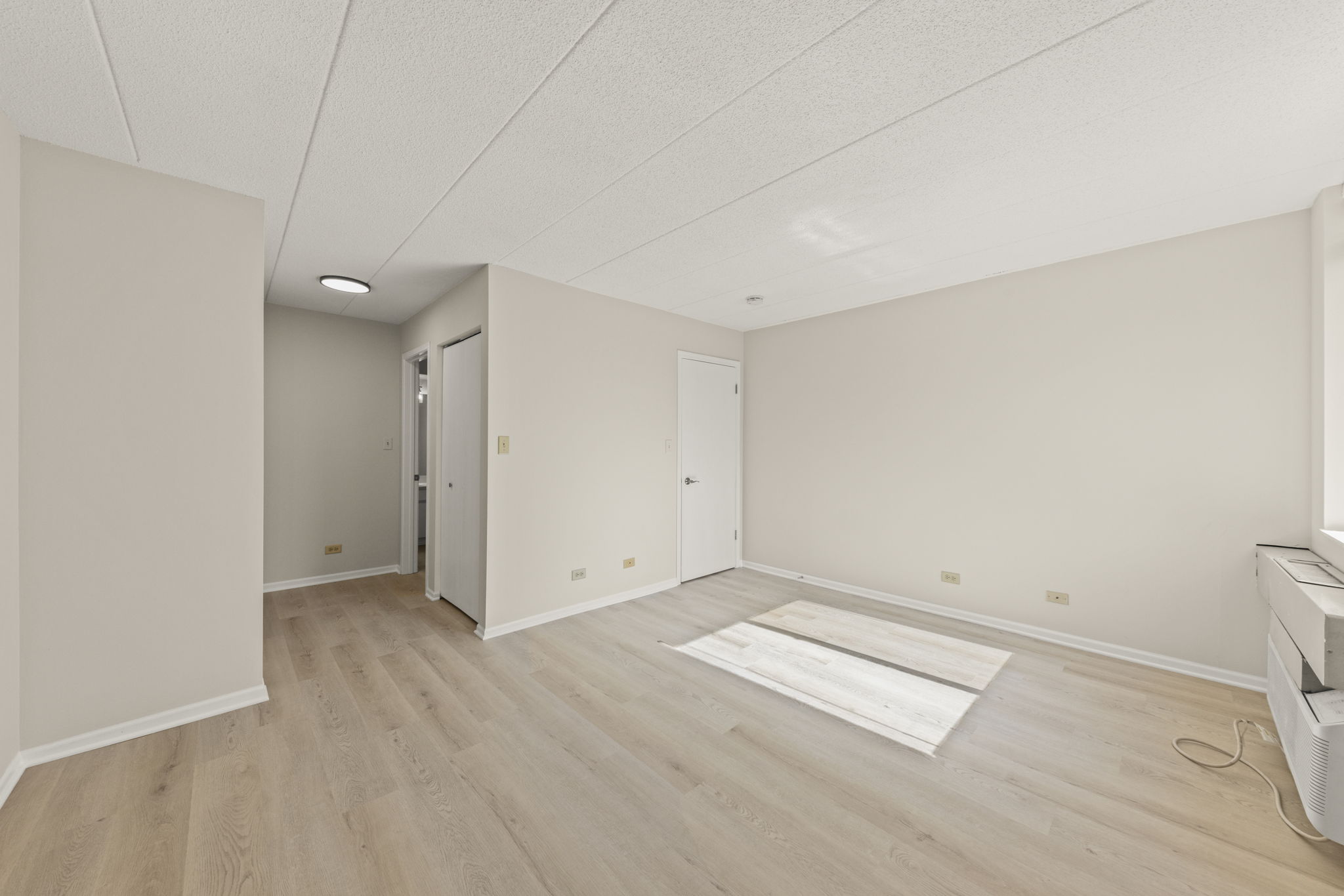 75 Kristin Cir 210, Schaumburg, IL 60195 Lucrative Dynamics