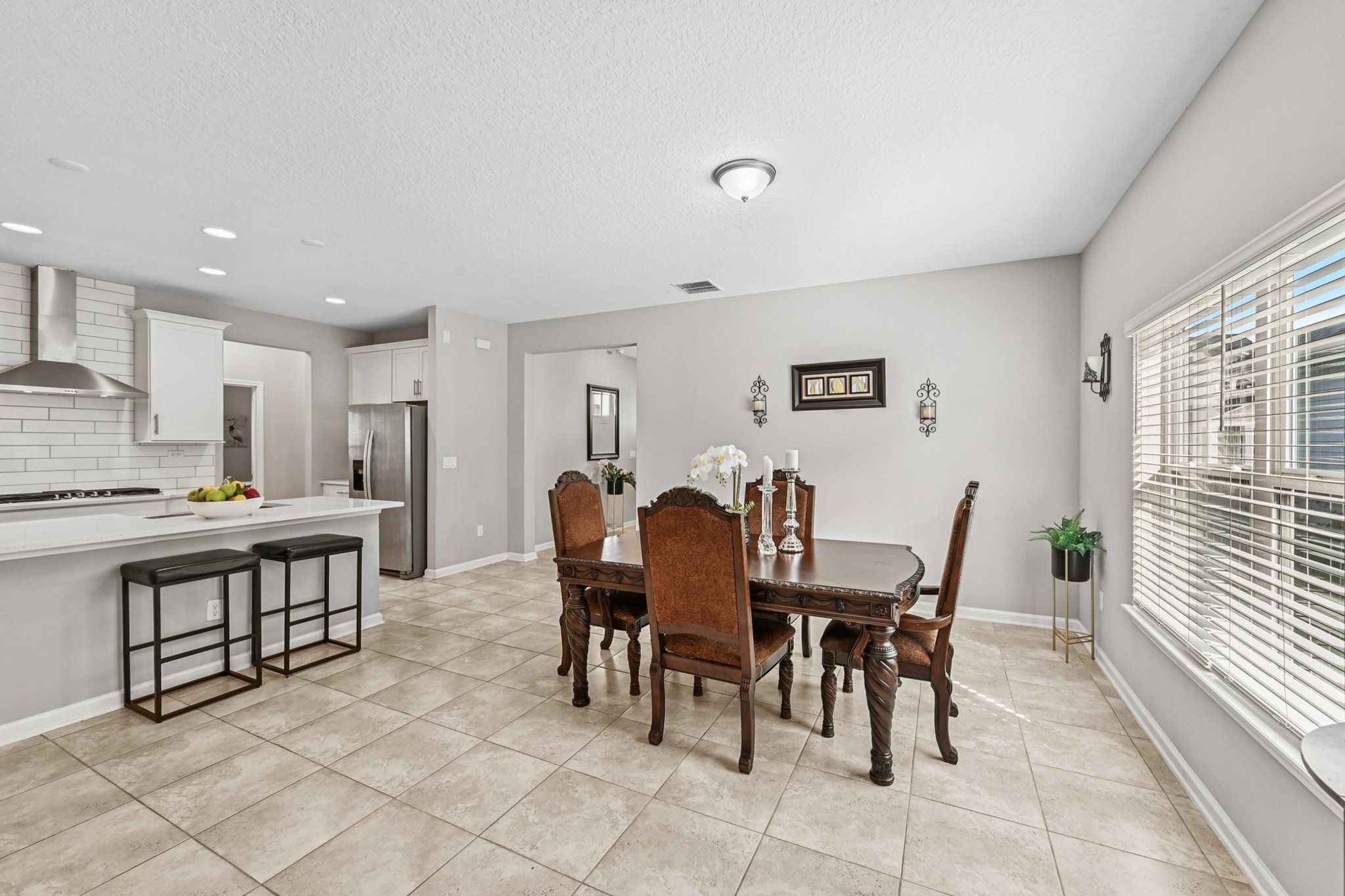 Pinzon Pl-L2709-016.jpg