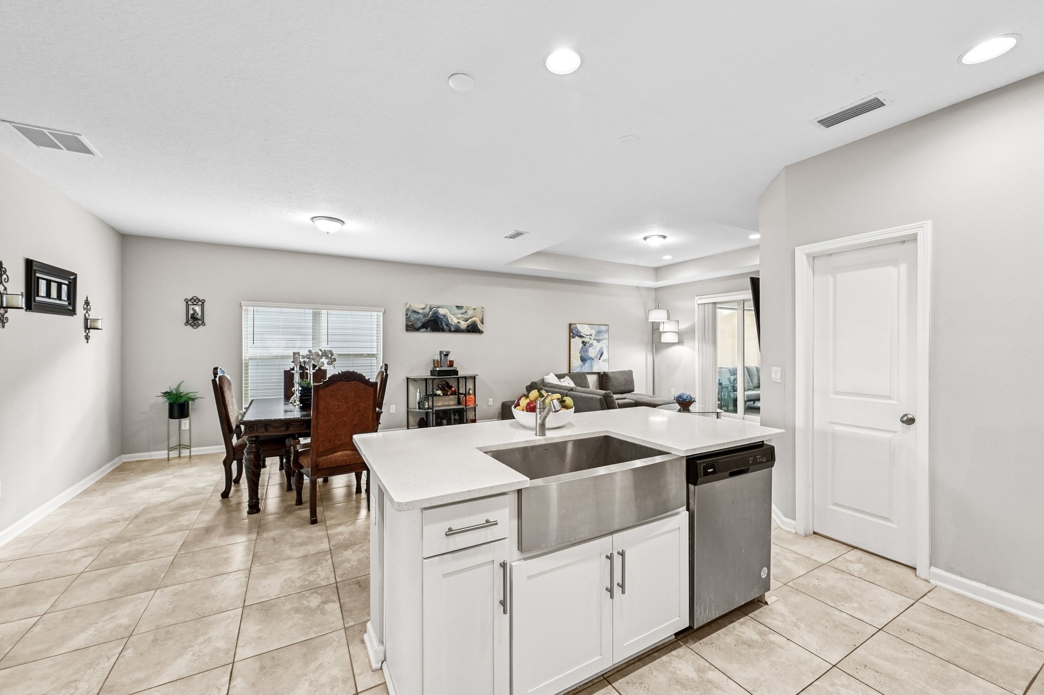 Pinzon Pl-L2709-019.jpg