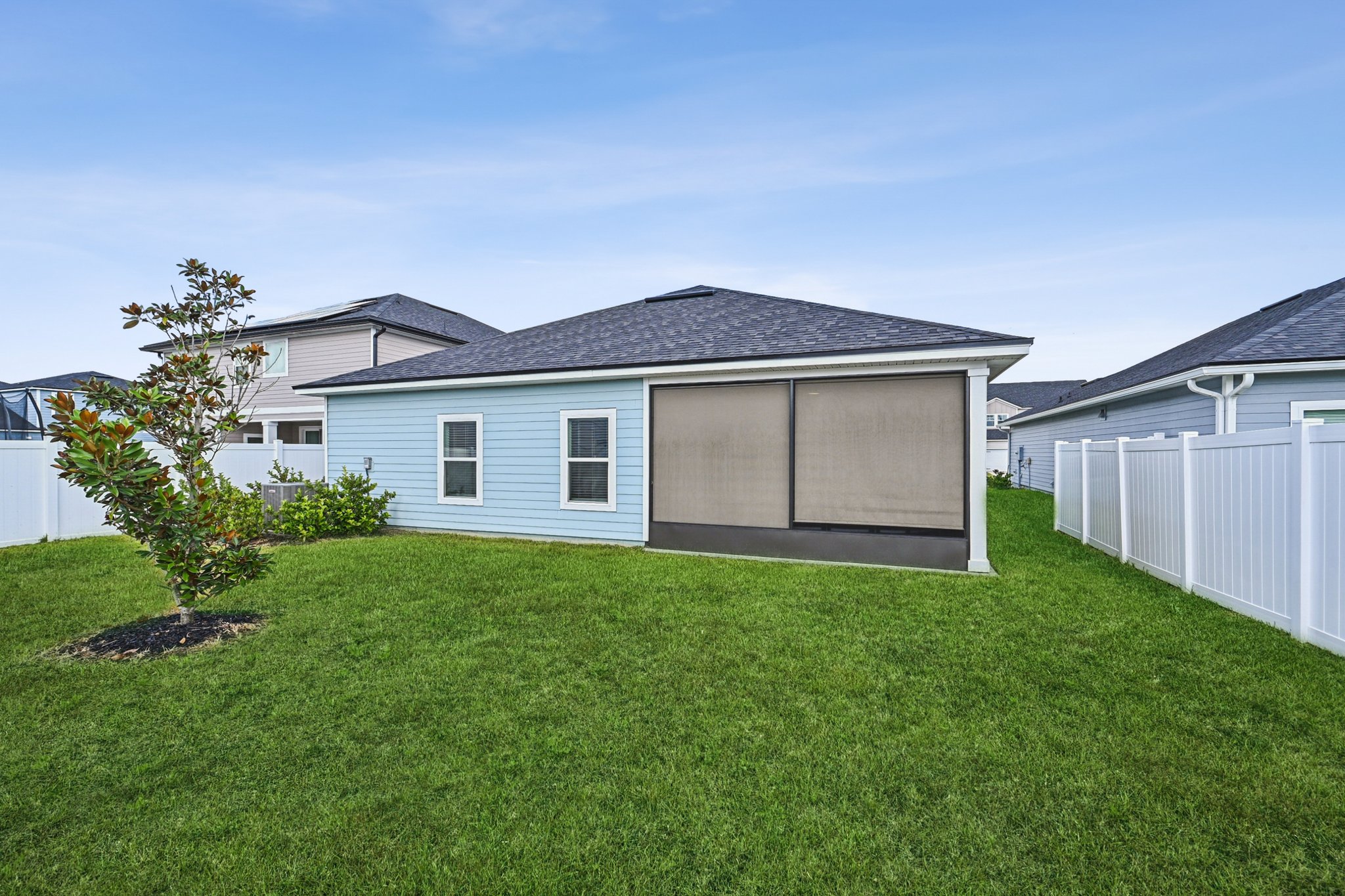 Pinzon Pl-L2709-043.jpg