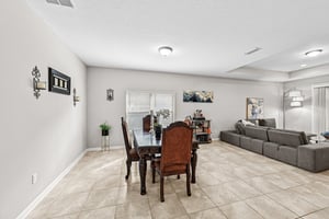 Pinzon Pl-L2709-015.jpg