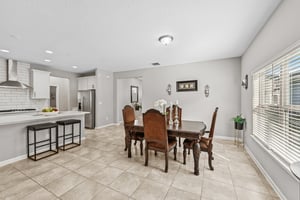 Pinzon Pl-L2709-016.jpg