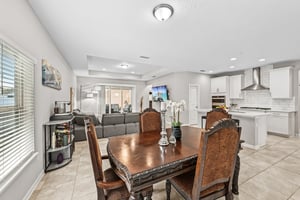 Pinzon Pl-L2709-017.jpg