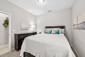 Pinzon Pl-L2709-028.jpg