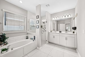Pinzon Pl-L2709-032.jpg