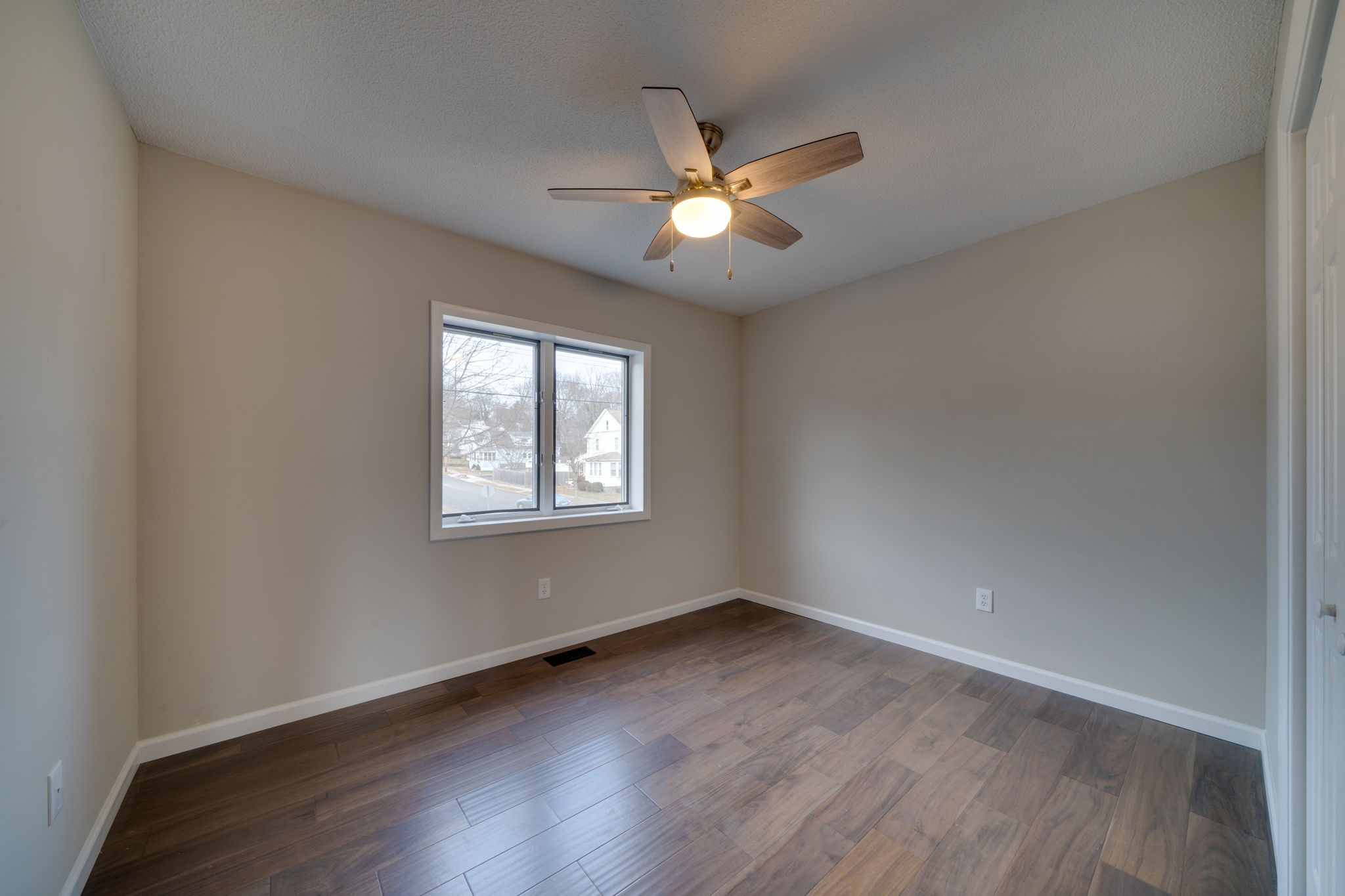  75 Platt Ave, West Haven, CT 06516, US Photo 31