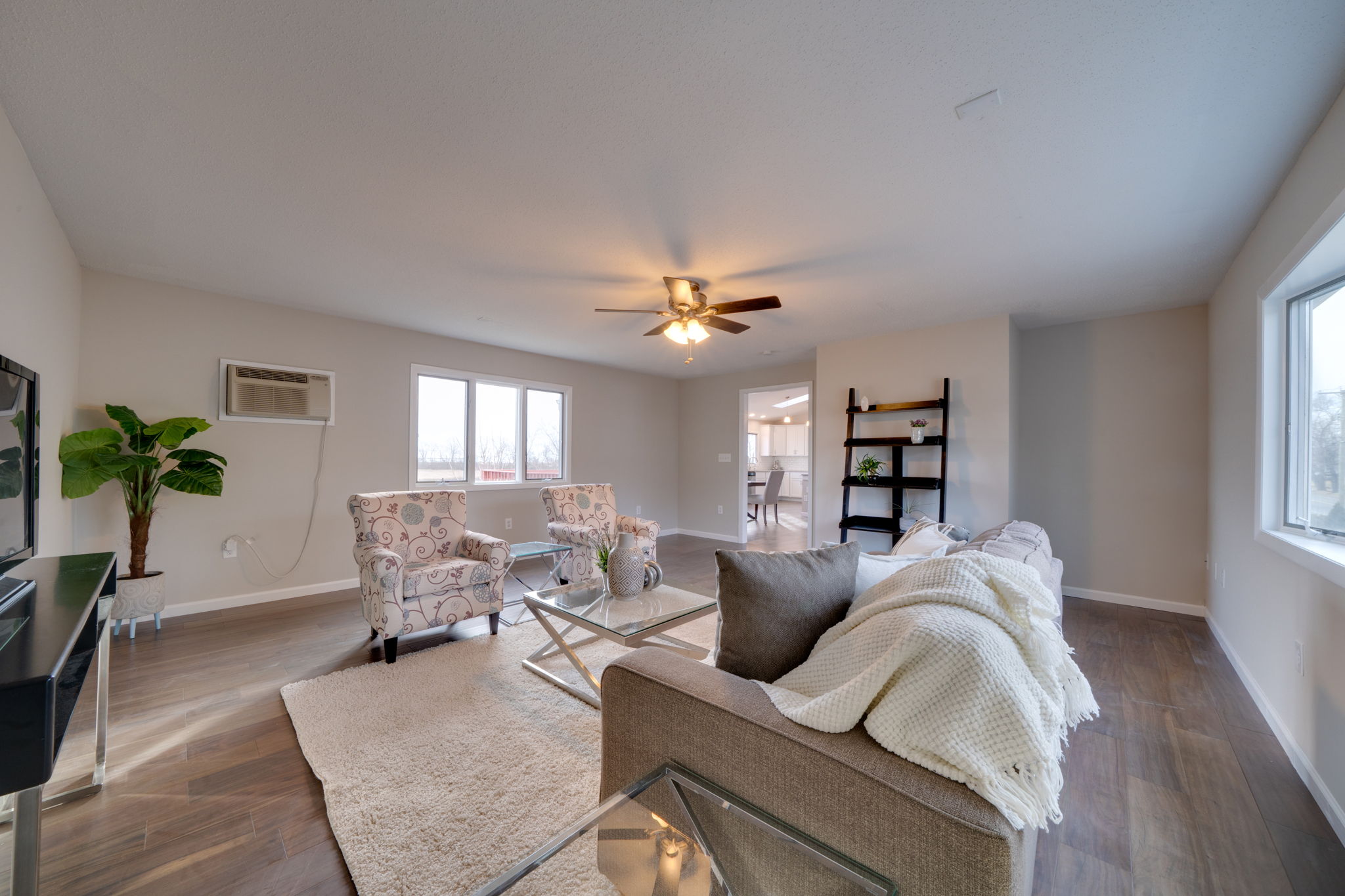 75 Platt Ave, West Haven, CT 06516 Ed McCullough Photography