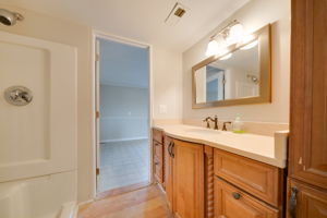  75 Platt Ave, West Haven, CT 06516, US Photo 46