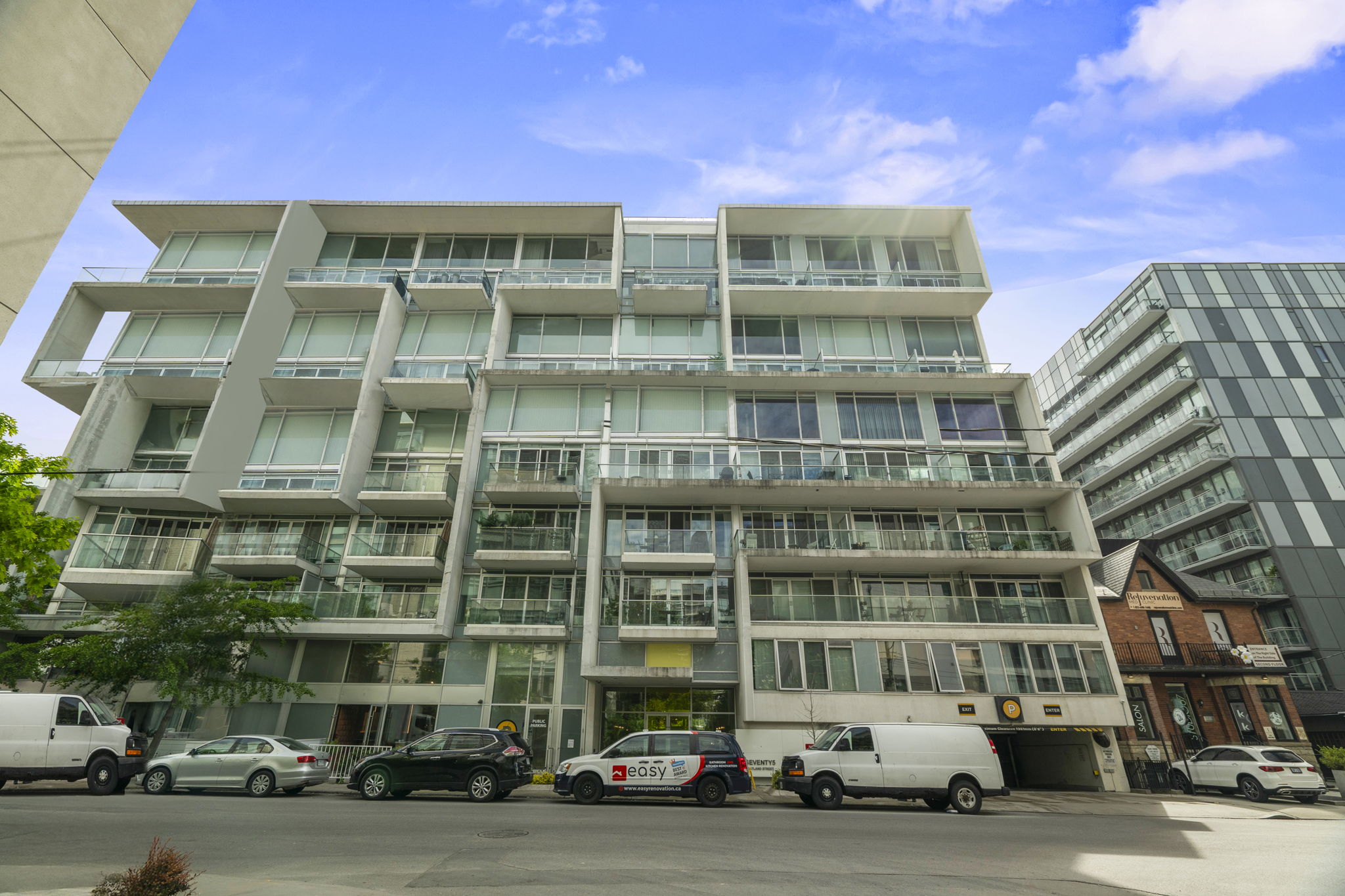 75 Portland St Unit 911 Toronto, ON M5V 2M9