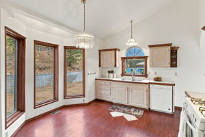 Functional Eat In Kitchen, All Appliances Included