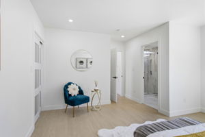 024_F8_75 S Cragmont Ave