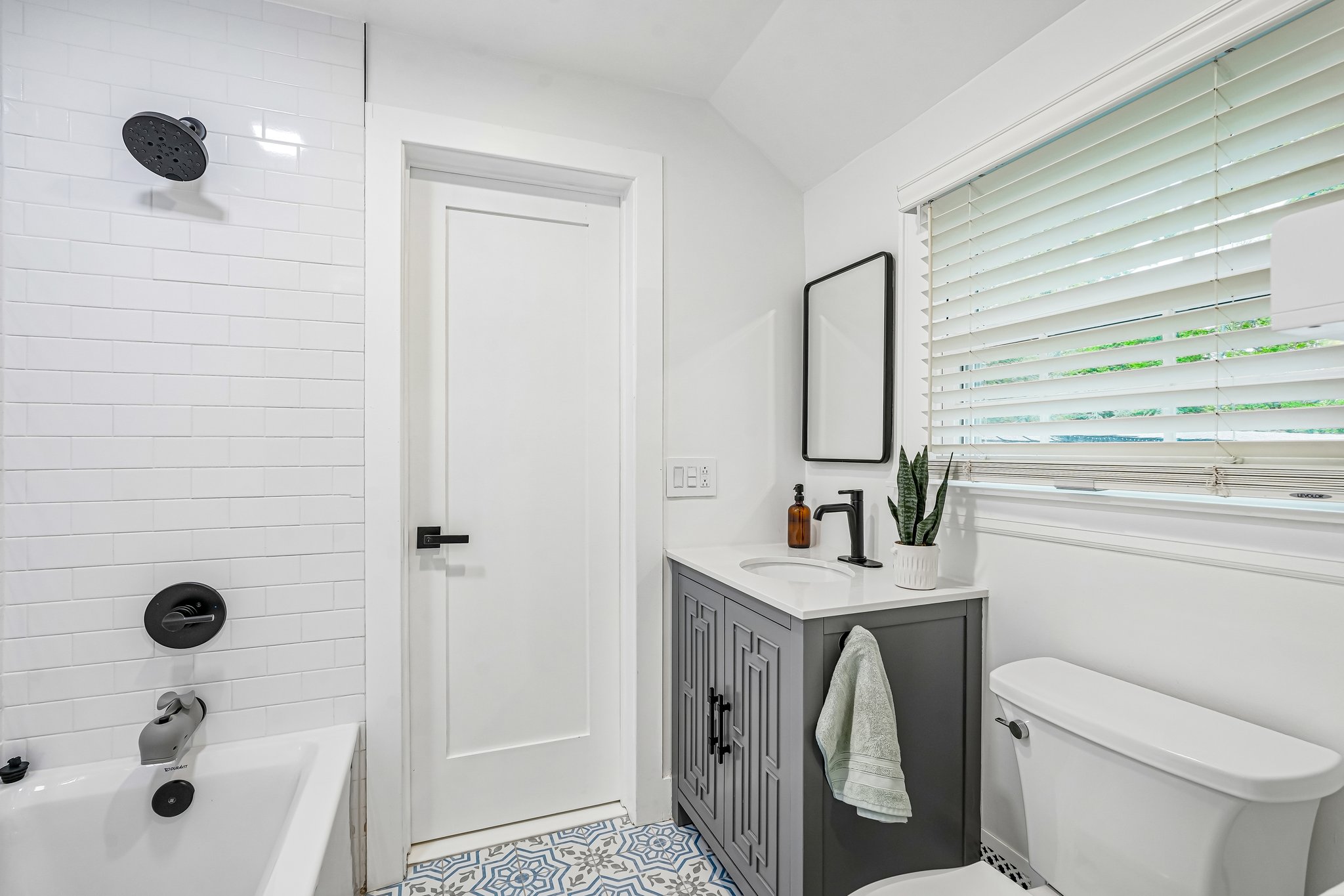 S Highwood Ave-S2904-031.jpg