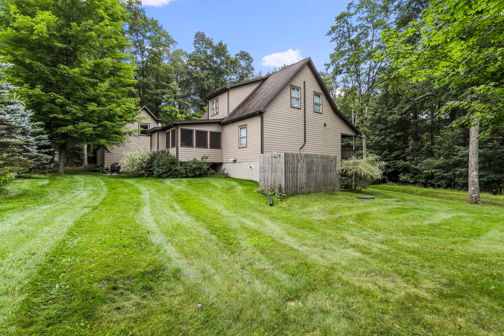 75 Sugar Maple Ln, McHenry, MD 21541, USA Photo 81