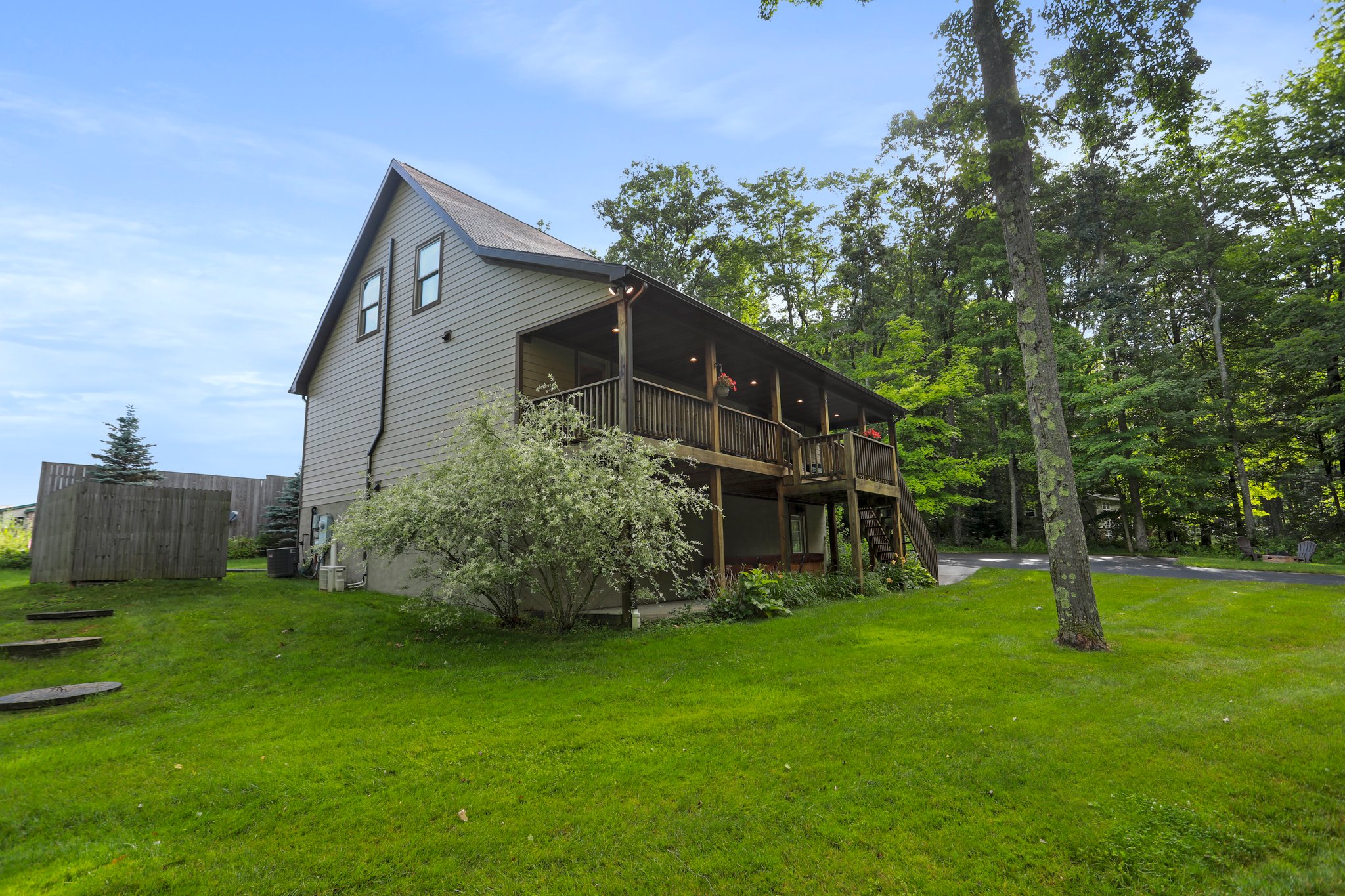 75 Sugar Maple Ln, McHenry, MD 21541, USA Photo 49