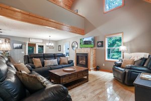 75 Sugar Maple Ln, McHenry, MD 21541, USA Photo 10