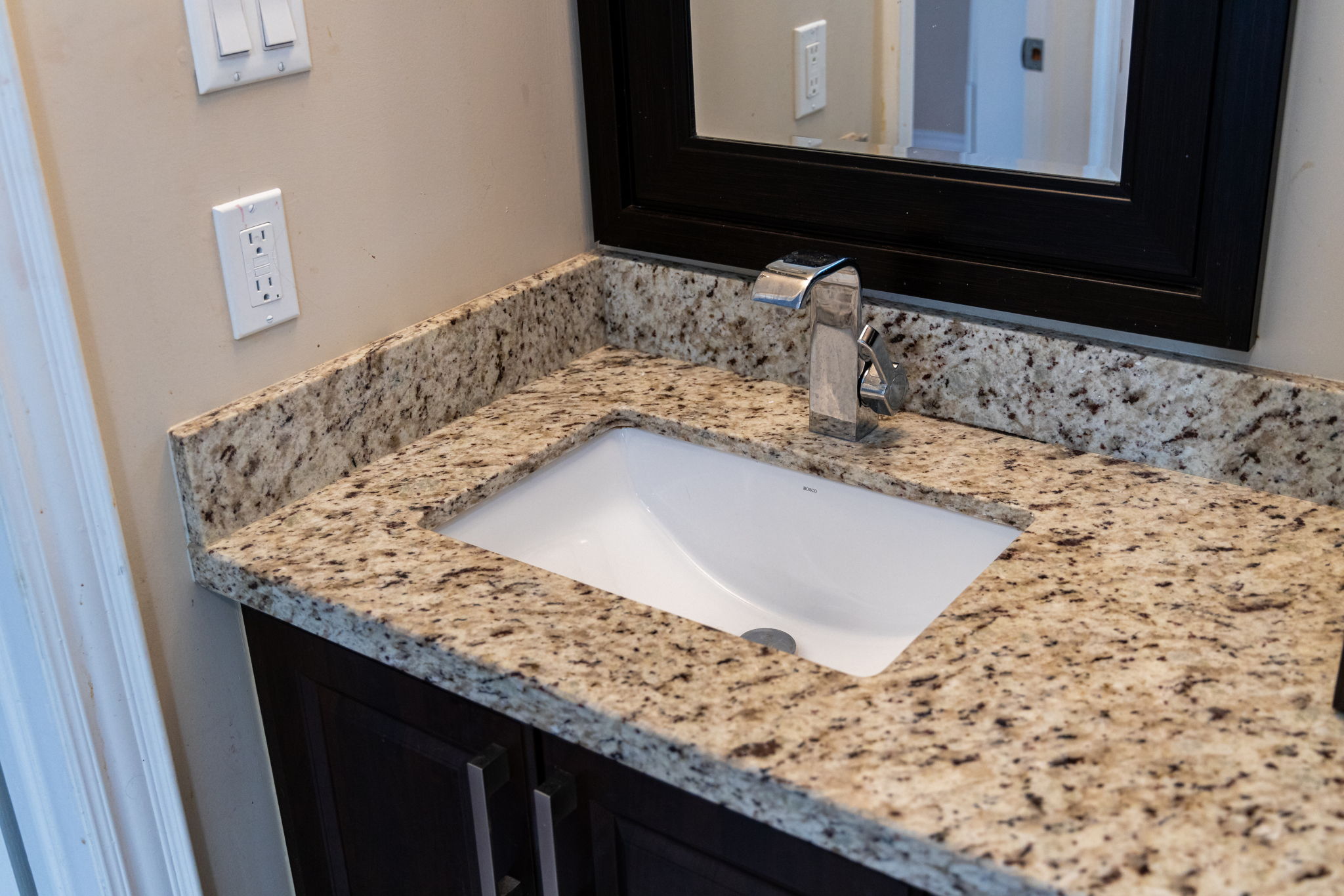 Toronto property showcase — delivered property photograph 34
