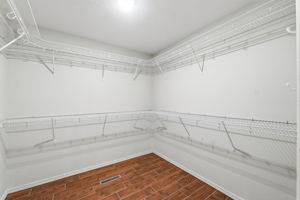  Photo 34