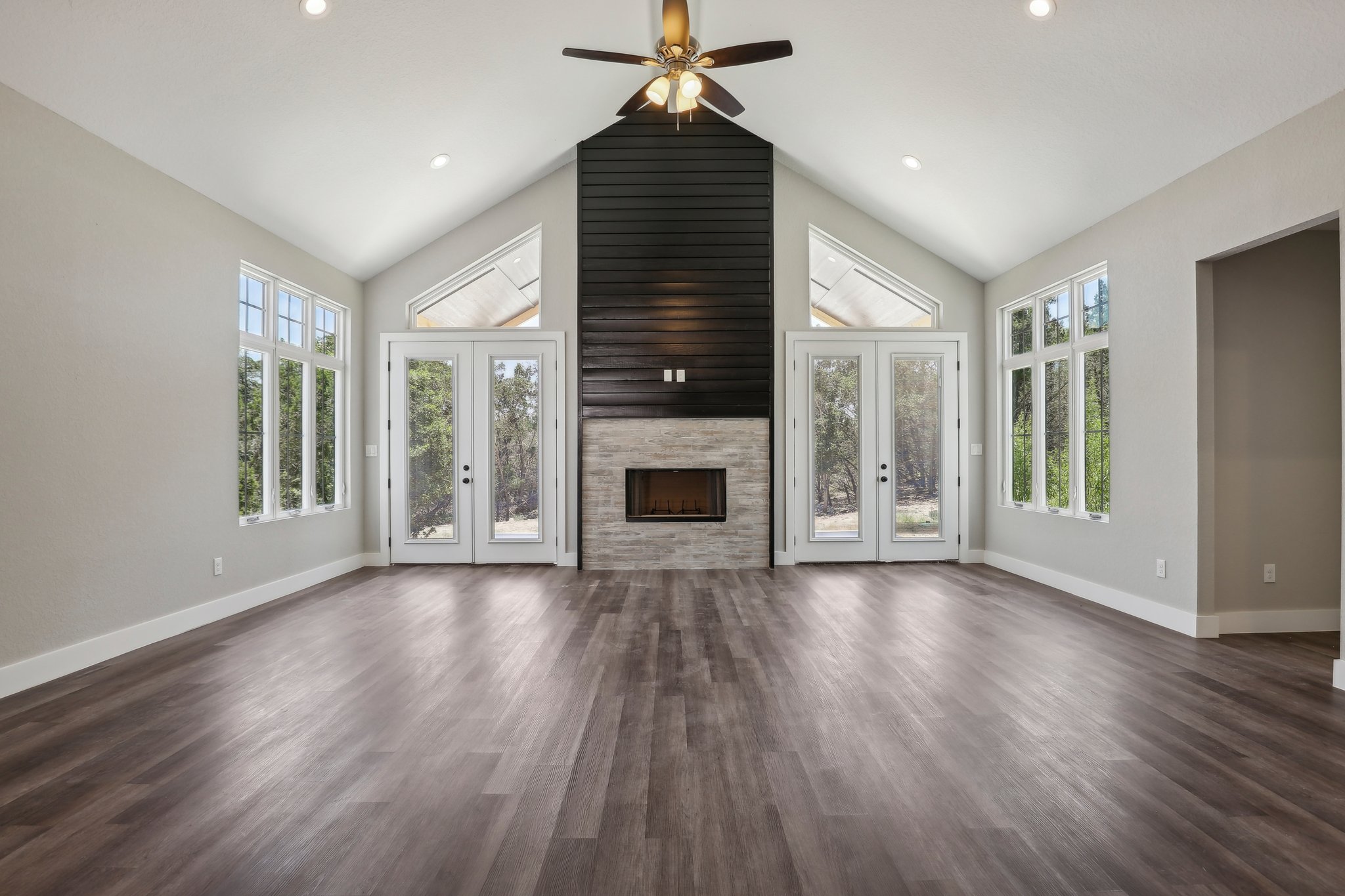La Paloma Dr-008.jpg