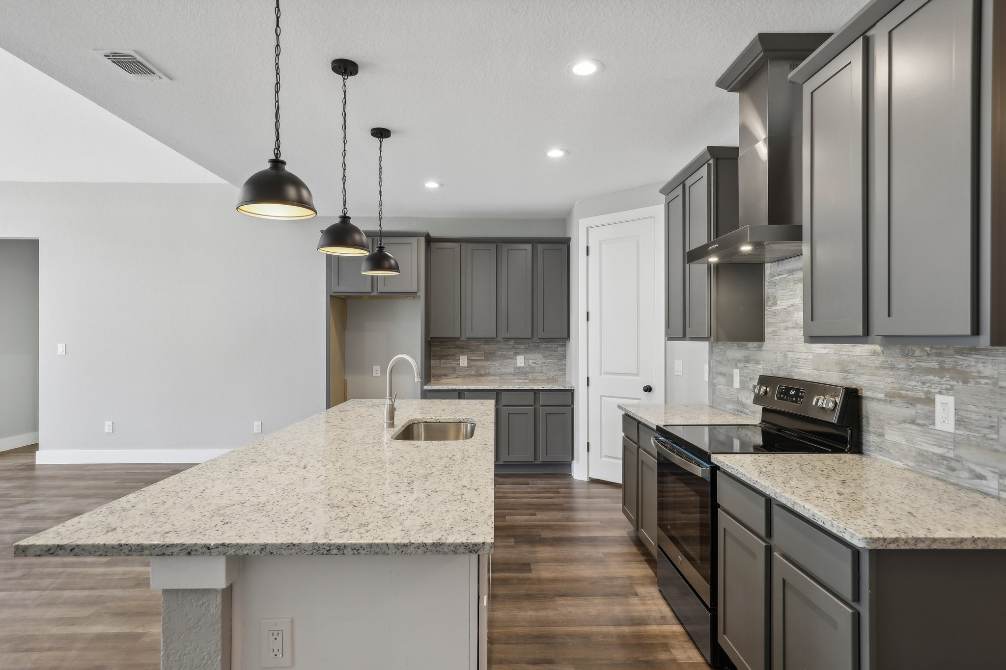 La Paloma Dr-014.jpg