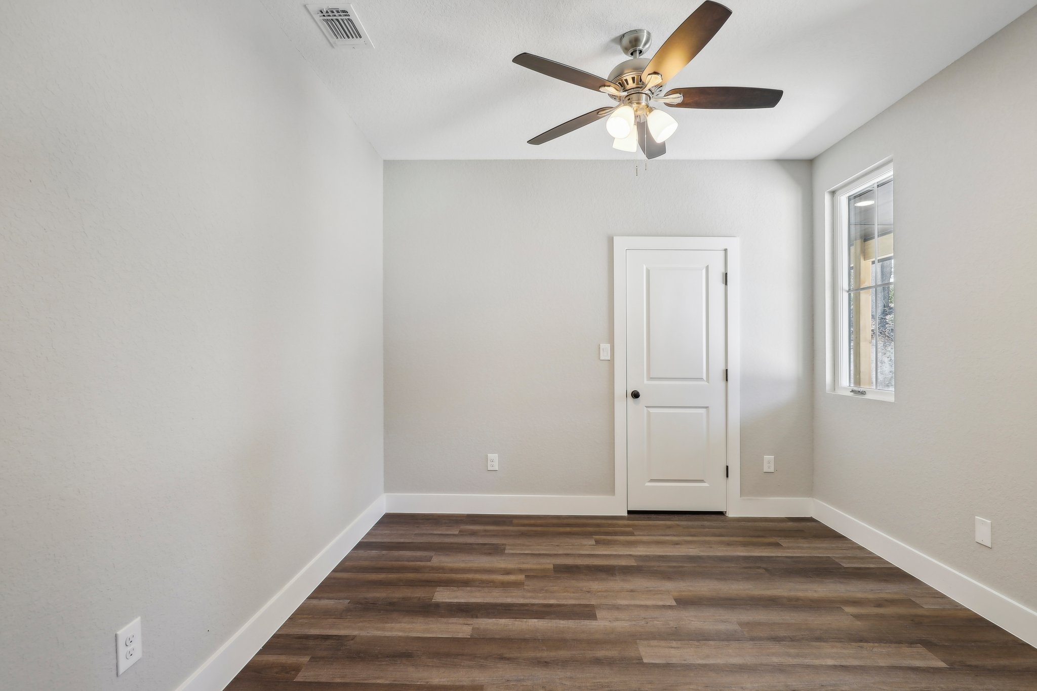 La Paloma Dr-027.jpg