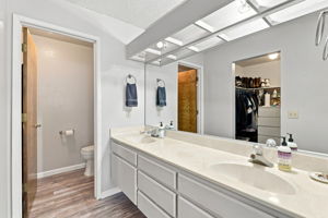 028_F8_750 Lincoln Rd 47