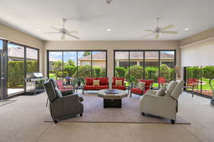 EXPANSIVE 540sf Enclosed Lanai