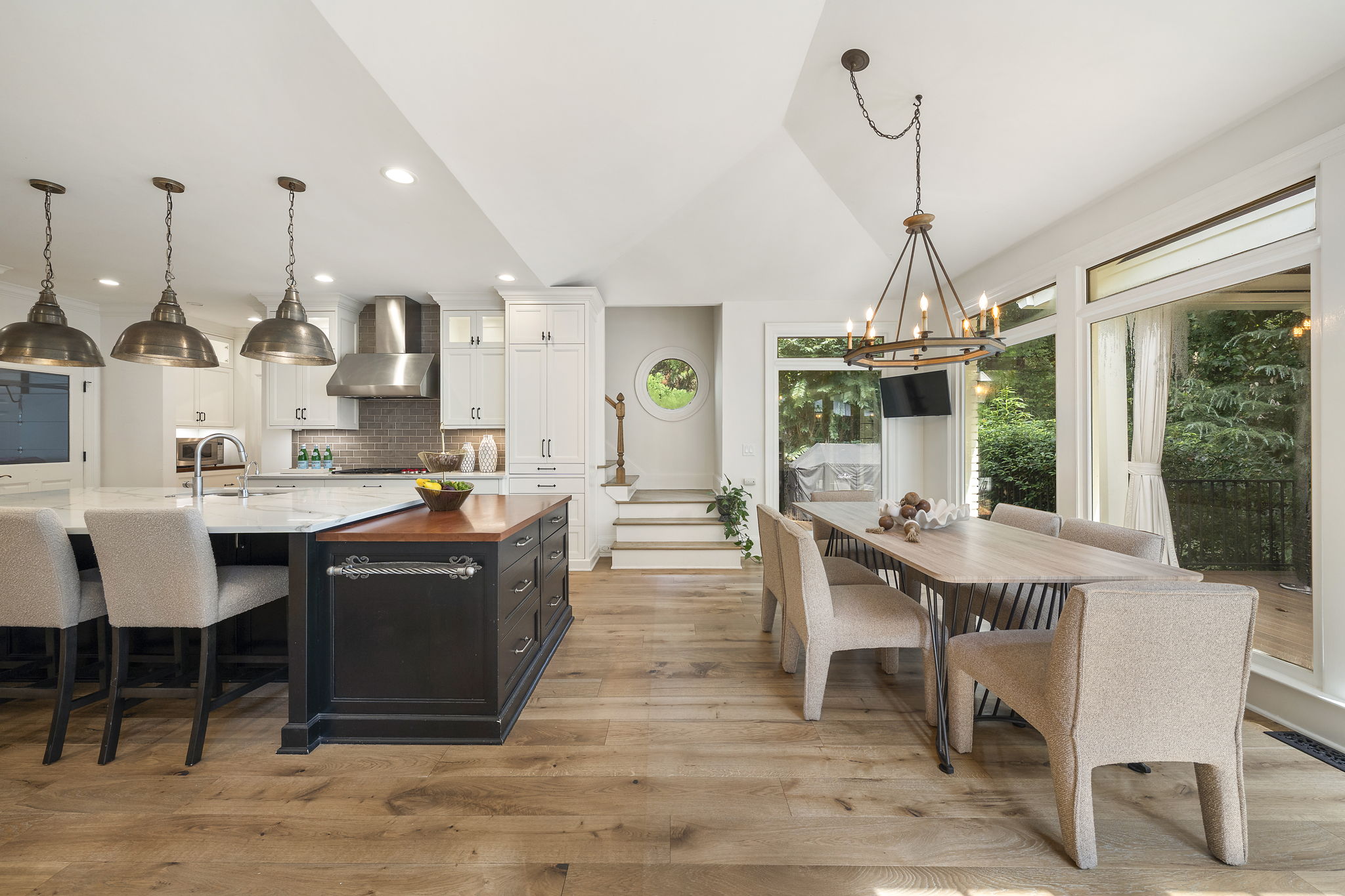 Kitchen/Breakfast Area