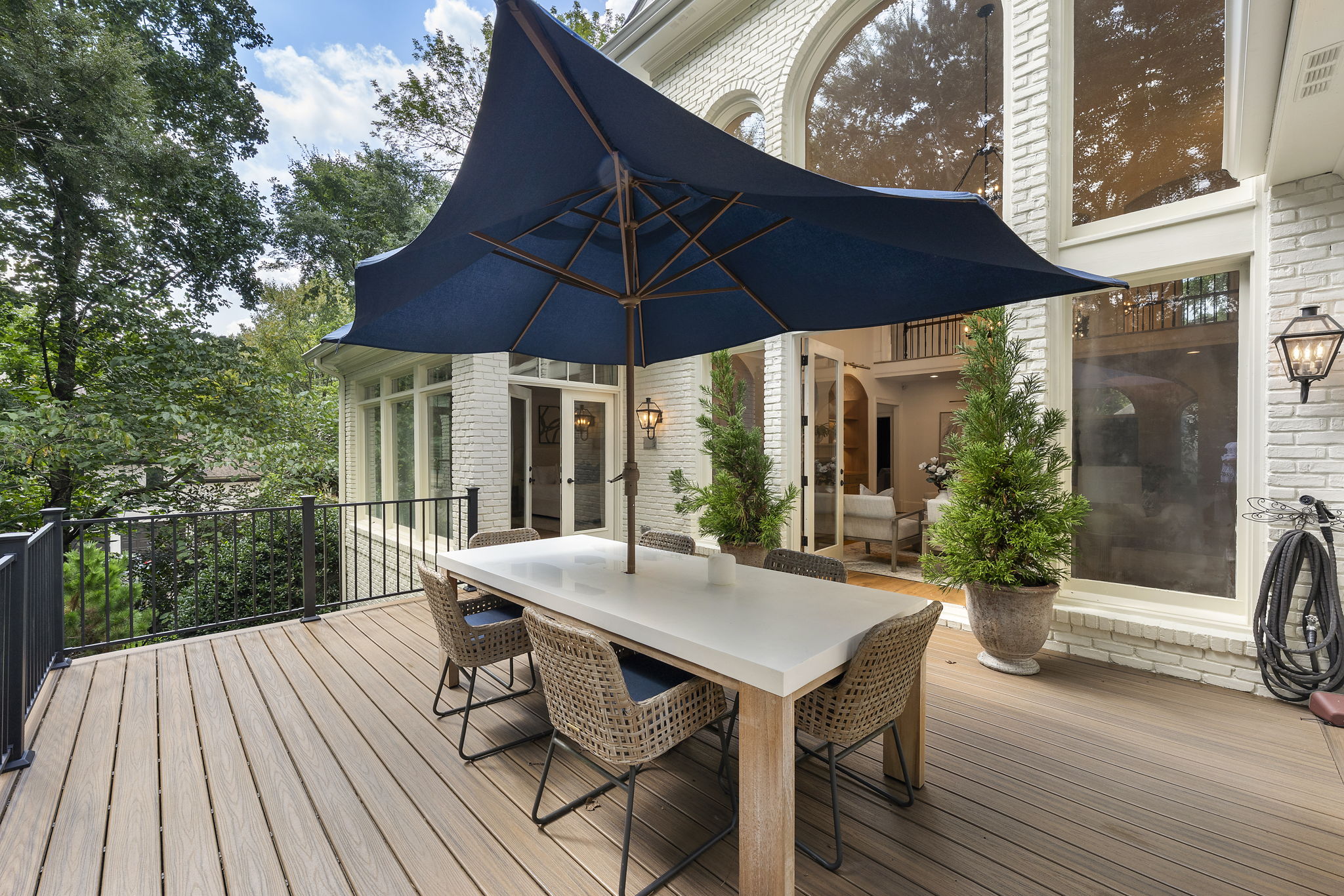Outdoor Dining patio