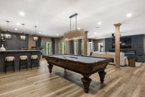 Terrace - Billiards, lounge and bar