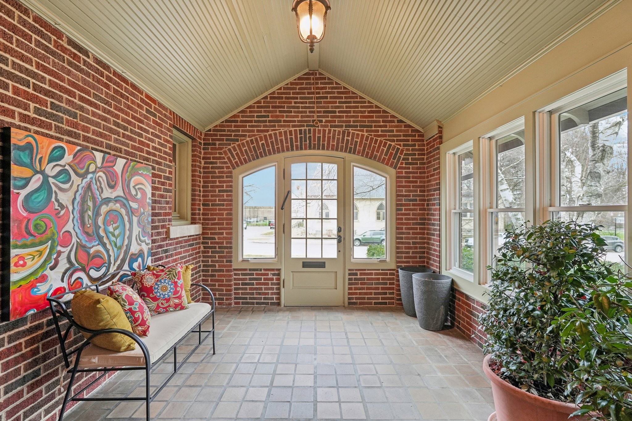 Hillcrest Dr-S1103-007.jpg