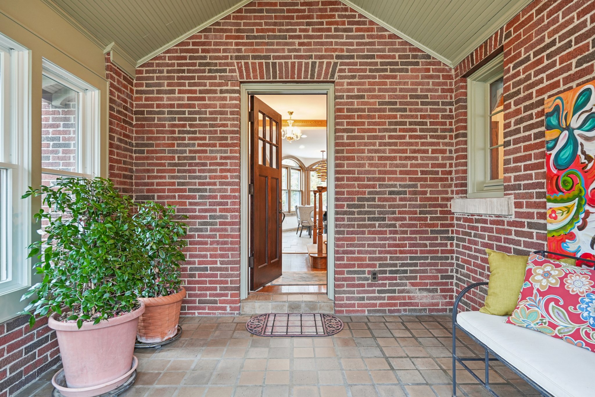 Hillcrest Dr-S1103-008.jpg