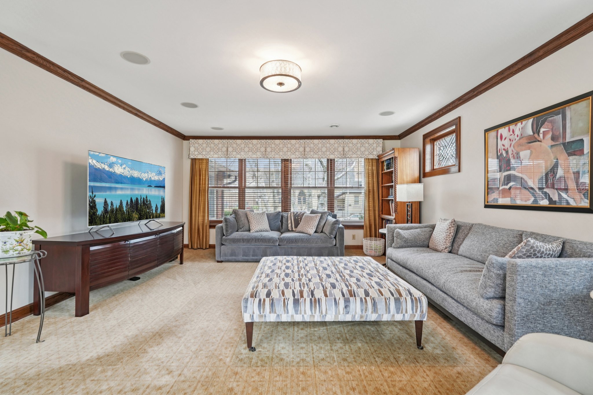 Hillcrest Dr-S1103-015.jpg