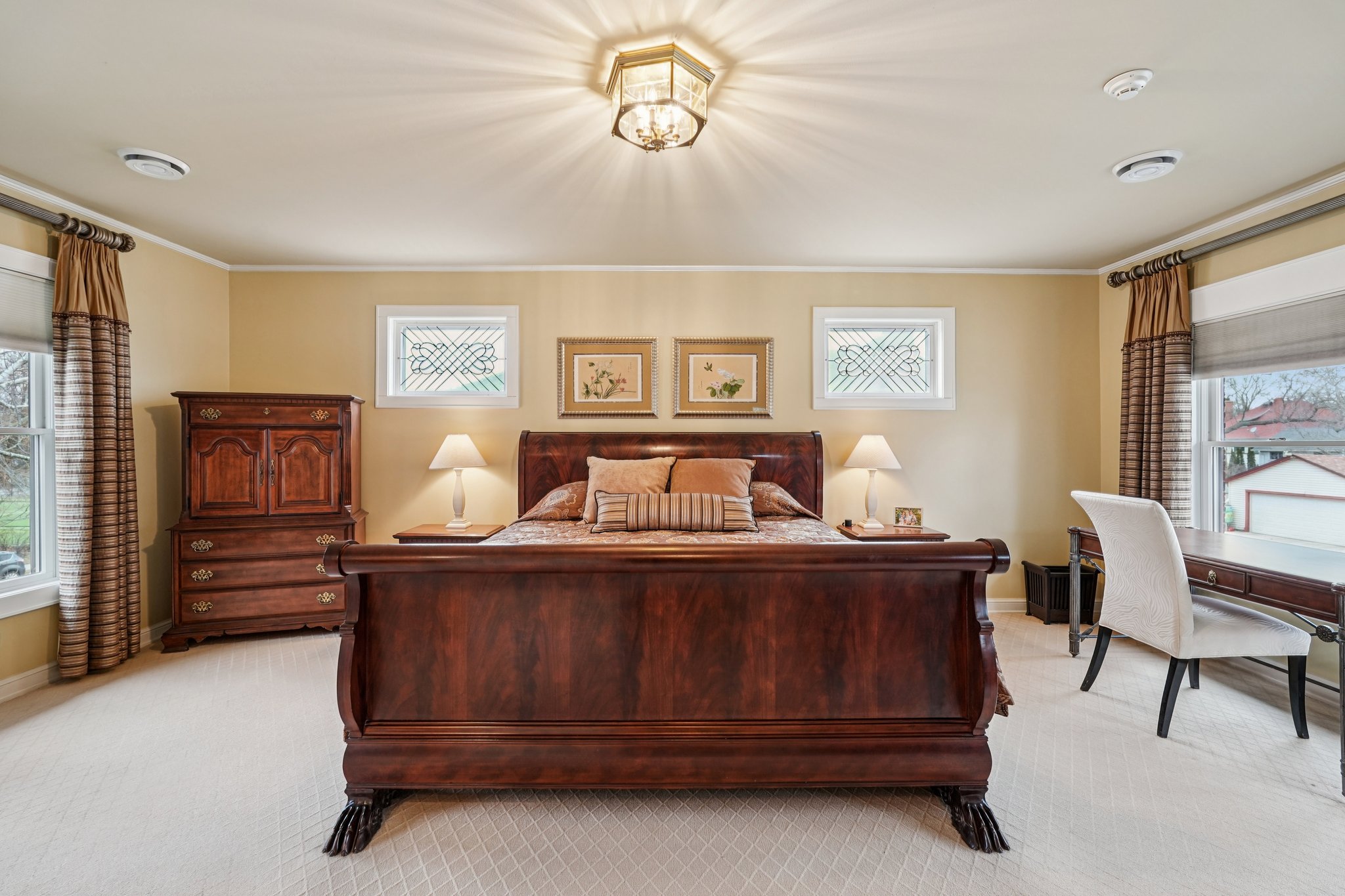 Hillcrest Dr-S1103-036.jpg