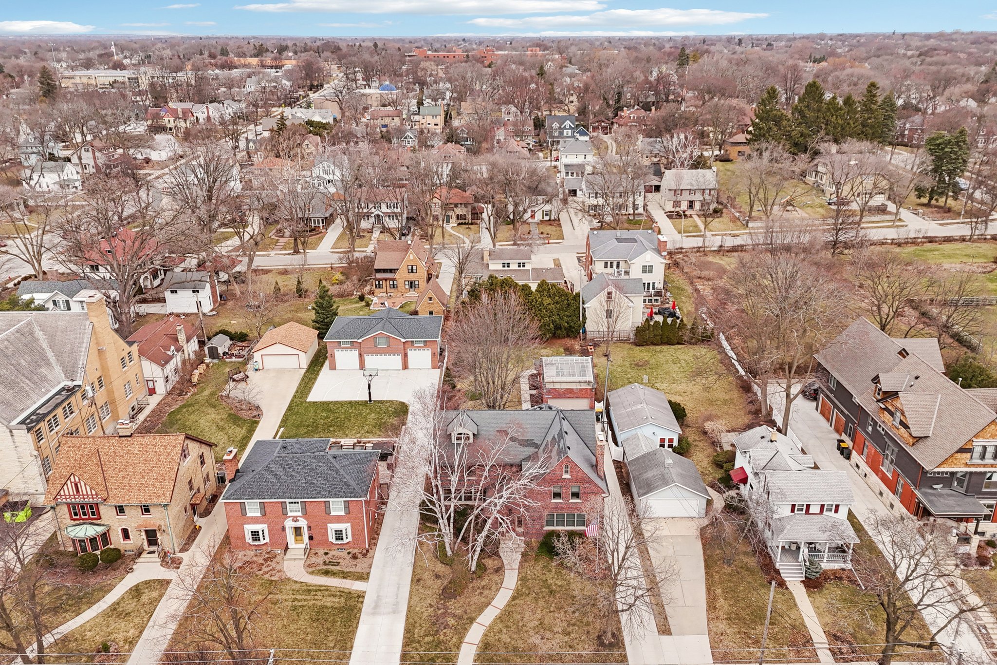 Hillcrest Dr-S1103-060.jpg