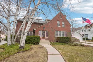 Hillcrest Dr-S1103-006.jpg