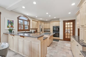 Hillcrest Dr-S1103-021.jpg