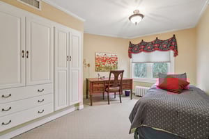 Hillcrest Dr-S1103-034.jpg