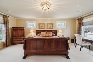 Hillcrest Dr-S1103-036.jpg