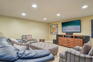 Hillcrest Dr-S1103-044.jpg