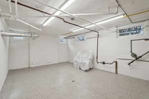 Hillcrest Dr-S1103-047.jpg