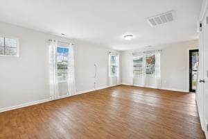 Oliver Park Dr-S2308-007.jpg
