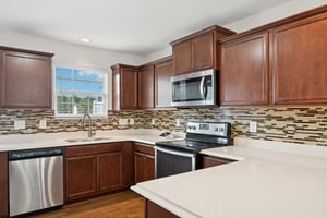 Oliver Park Dr-S2308-012.jpg
