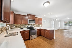 Oliver Park Dr-S2308-017.jpg