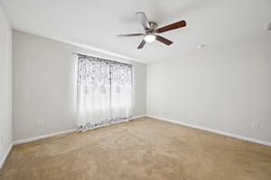 Oliver Park Dr-S2308-022.jpg